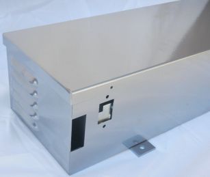 Бокс металлический для 4-х аккумуляторов